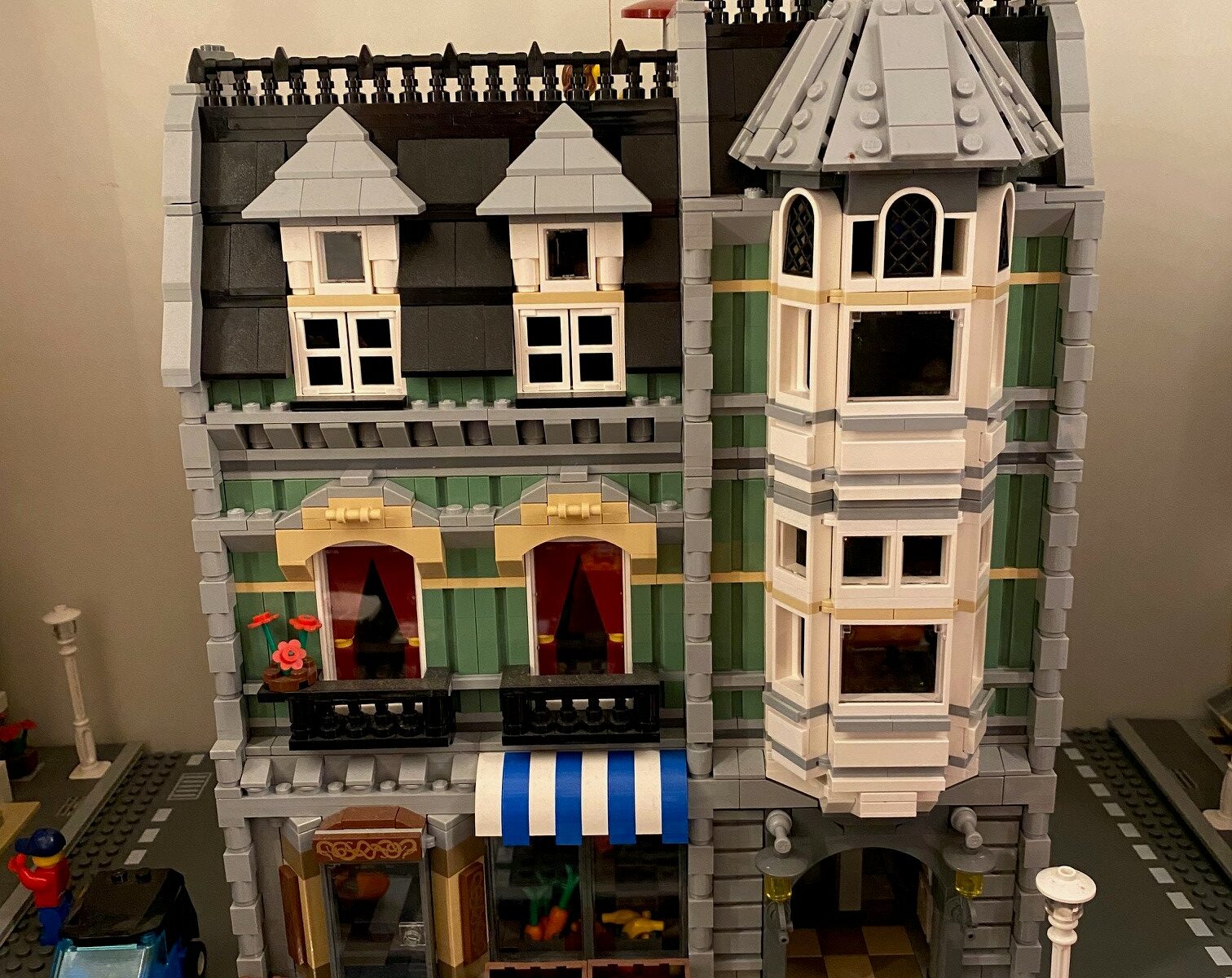 10185 Green Grocer LEGO®